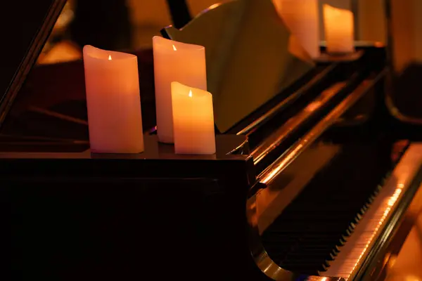 Kaarsen Klassieke Piano Stockfoto