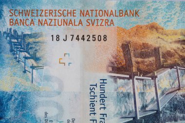 Tasarım amaçlı İsviçre frangı 100 franklık banknotun kapanışı