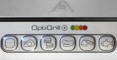 Lviv, Ukrayna - 13 Mart 2024: Tefal OptiGrill - akıllı elektrikli ızgara