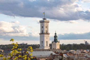 Lviv, Ukrayna - 3 Nisan 2024: Lviv Belediye Binası