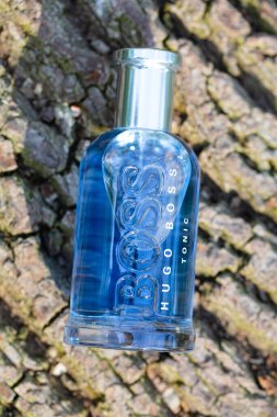 Lviv, Ukrayna - 8 Nisan 2024 Hugo Boss Şişe Tonik Eau de tuvalet şişesi