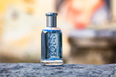 Lviv, Ukrayna - 8 Nisan 2024 Hugo Boss Şişe Tonik Eau de tuvalet şişesi