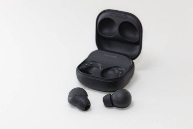 Lviv, Ukrayna - 18 Nisan 2024: Samsung Galaxy 2 profesyonel