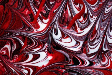 Tasarım amacı için kırmızı sıvı metalik boya dokulu arkaplan