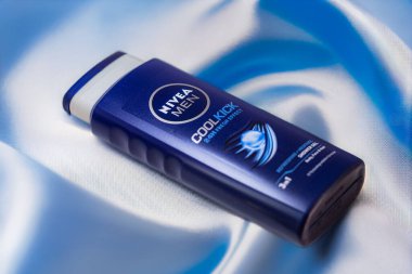 Lviv, Ukrayna - 1 Mayıs 2024: Nivea Men Cool Kick 3in1 duş jeli
