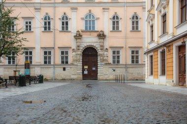 Lviv, Ukrayna - 20 Mart 2024: Lviv 'deki Antik Sokak