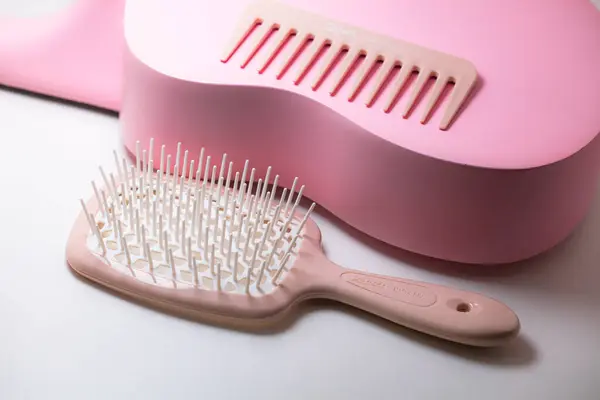 stock image Lviv, Ukraine - July 15, 2024: Pink Janeke Spazzola Superbrush and Pink Janeke Mini Supercomb