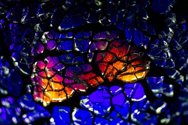 mavi ve sarı çatlamış cam mozaik desenli arkaplan tasarım amacı için