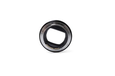 Lviv, Ukrayna - 3 Eylül 2024: Canon Mount Adapter EF-EOS R