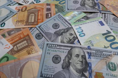 Tasarım amacı için ABD doları ve euro banknotları