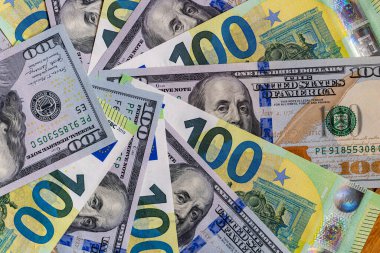Tasarım amaçlı 100 dolar ve 100 avroluk banknotlar
