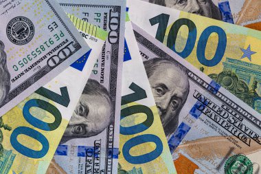 Tasarım amaçlı 100 dolar ve 100 avroluk banknotlar