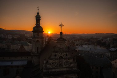 Lviv, Ukrayna - 12 Eylül 2020: İHA 'dan Lviv' e panoramik hava görüntüsü