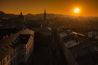 Lviv, Ukrayna - 12 Eylül 2020: İHA 'dan Lviv' e panoramik hava görüntüsü