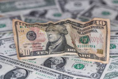 Buruşuk 10 dolarlık banknot tasarım amaçlı.