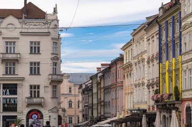 Lviv, Ukrayna - 26 Ekim 2024: Lviv Pazar Meydanı