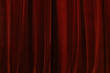 Dizayn amacıyla tiyatro arka planında kırmızı perde