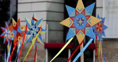 Tasarım amaçlı Ukrayna ulusal Noel yıldızı süslemesi