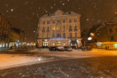 Lviv, Ukrayna - 12 Ocak 2025: Kışın George Oteli