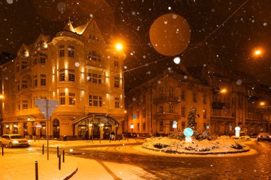 LVIV, UKRAINE - 12 Ocak 2025: Lviv 'deki Atlas Deluxe Oteli