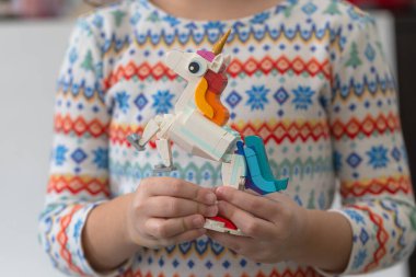 Lviv, Ukrayna - 1 Şubat 2025: Lego Yaratıcısı 3 in 1 Magical Unicorn