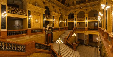 Lviv, Ukrayna - 5 Mart 2025: Lviv Ulusal Opera İçişleri