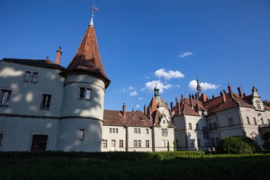 Chynadiyevo, Ukrayna - 21 Ağustos 2024: Schonborn Şatosu Karpatlar, Ukrayna