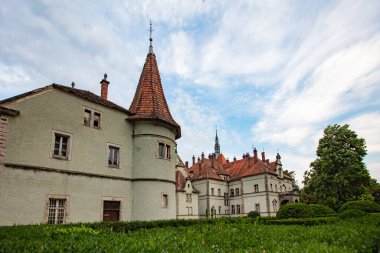 Chynadiyevo, Ukrayna - 21 Ağustos 2024: Schonborn Şatosu Karpatlar, Ukrayna