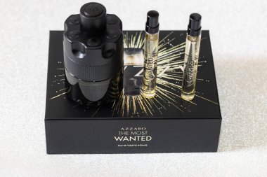 Lviv, Ukrayna - 8 Nisan 2025: Azzaro En Çok Aranan Eau de Tuvalet Hediye Kutusu