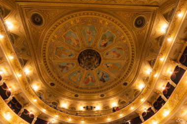 Lviv, Ukrayna - 17 Mayıs 2025: Lviv Opera Binası