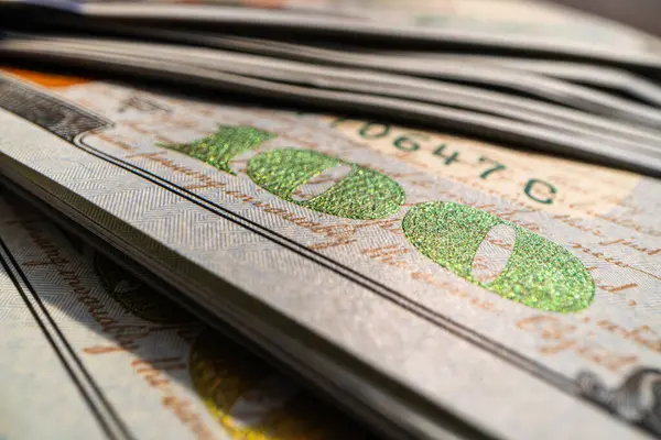 Tasarım amaçlı 100 dolarlık banknotlar.