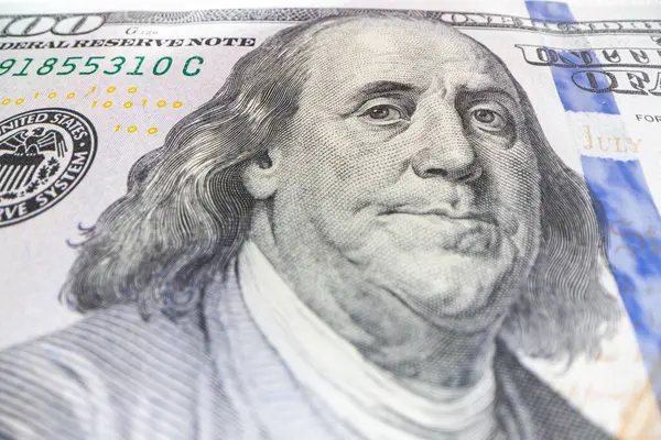 Tasarım amaçlı yeni 100 dolarlık banknotun bir parçası.