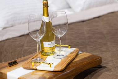 Lviv, Ukrayna - 22 Mayıs 2025: Prosecco Spumante Casa Defra