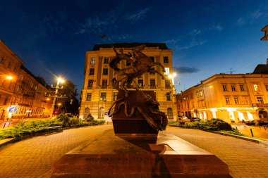 Lviv, Ukrayna - 25 Ağustos 2024: Lviv 'deki Aziz George Zmiyeborets Anıtı