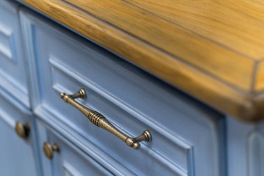 Klasik Pirinç saplı Gri-Mavi Dresser Çekmecesi