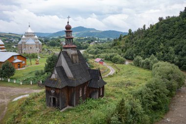 Ilnyk Köyündeki Eski Ahşap Katolik Şapeli, Lviv Oblastı, Ukrayna
