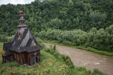 Ilnyk Köyündeki Eski Ahşap Katolik Şapeli, Lviv Oblastı, Ukrayna