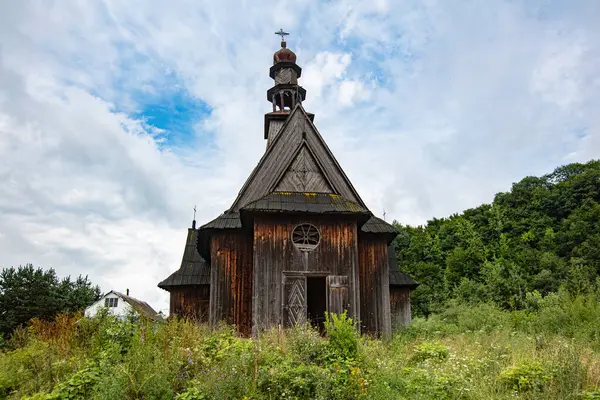 Ilnyk Köyündeki Eski Ahşap Katolik Şapeli, Lviv Oblastı, Ukrayna