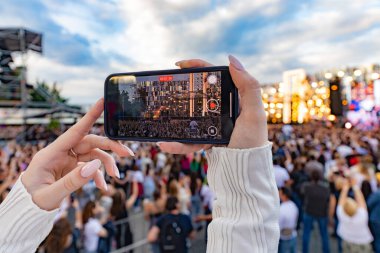 Konser Vlog 'u, Telefon Kayıt Şovu