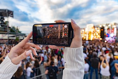 Konser Vlog 'u, Telefon Kayıt Şovu