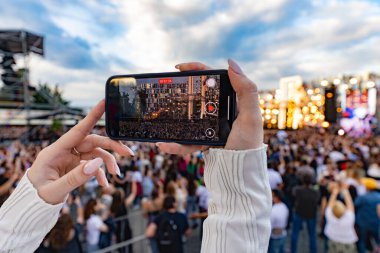 Konser Vlog 'u, Telefon Kayıt Şovu