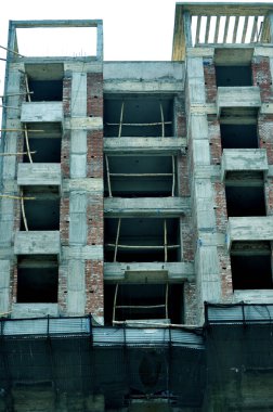 Şehirde yeni bir konut inşaatı