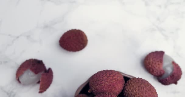 Lychee Fruits Tropicaux Dans Bol Verre Litchi Contient Des Nutriments — Video
