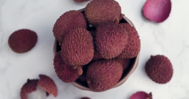 Lychee Tropisch Fruit Glazen Schaal Litchi Bevat Essentiële Voedingsstoffen Vitaminen — Stockvideo