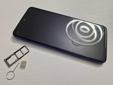 Modern akıllı telefon için SIM Abone Kimlik Modülü kart değiştirme