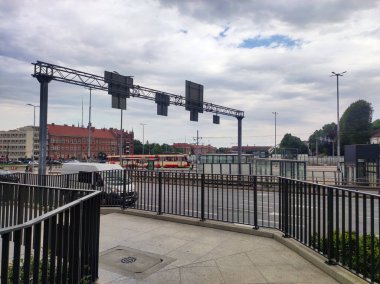 Gdansk Polonya, 18 Temmuz 2022: Gdansk şehir merkezi yolu