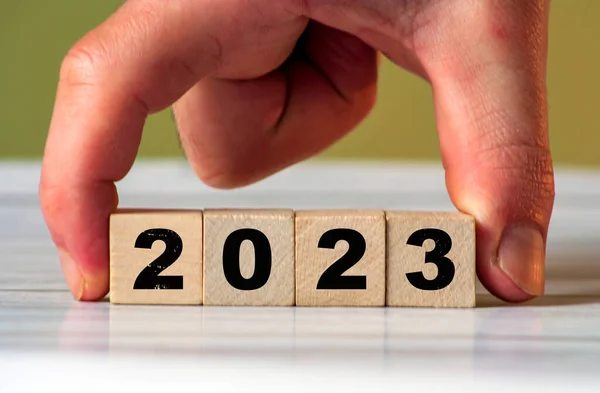 2023 Sociaal Economische Omstandigheden Kubus Blok Met 2023 Inscriptie Als — Stockfoto