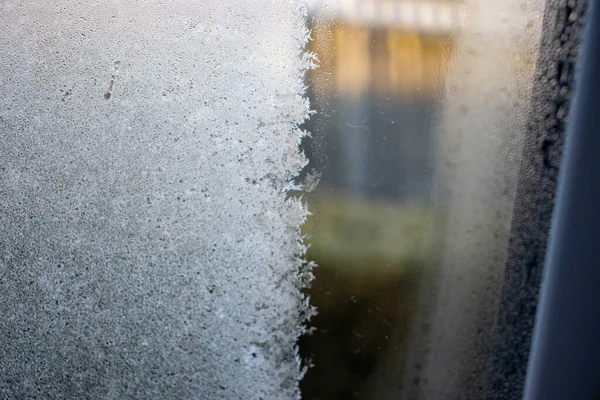 Geada Vidro Janela Casa Textura Casal Condensado Conceito Inverno Problema — Fotografia de Stock
