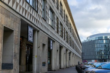 Varşova, Polonya - 2 Ekim 2022 Varşova şehir merkezi. Seyahat konsepti. İnşaat ve mimari.