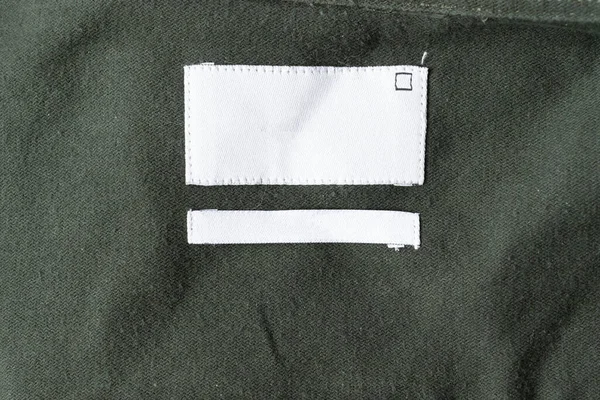 Pamuk Gömlekte Beyaz Kuru Temizleme Giysileri Etiketi Etiketinde Boş Kopya — Stok fotoğraf